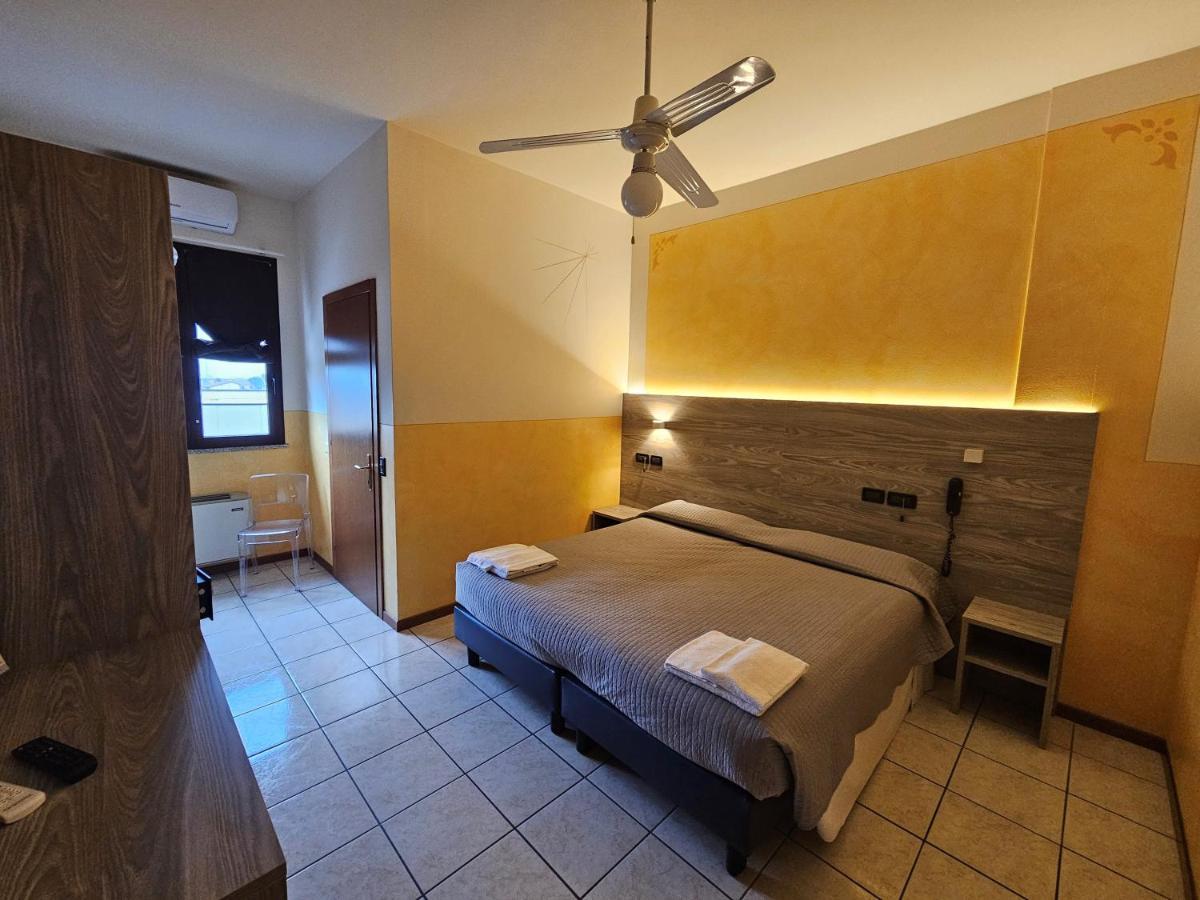 Hotel Euro Castegnato Εξωτερικό φωτογραφία