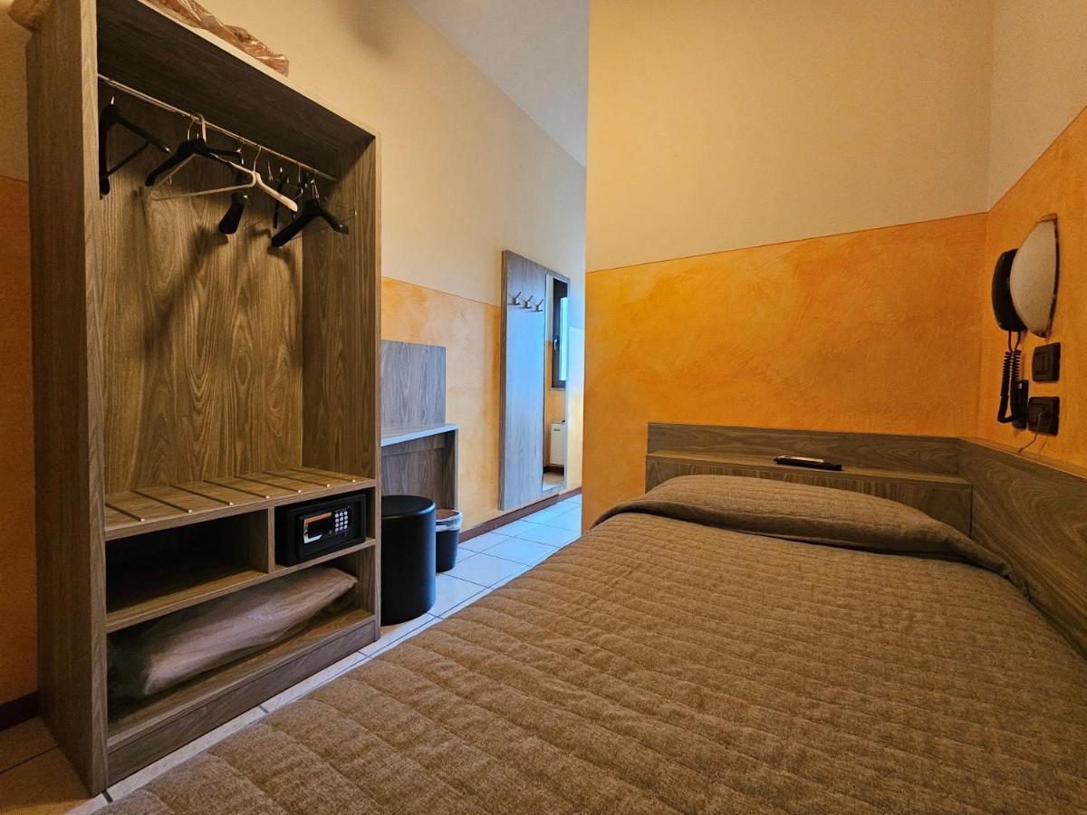 Hotel Euro Castegnato Εξωτερικό φωτογραφία