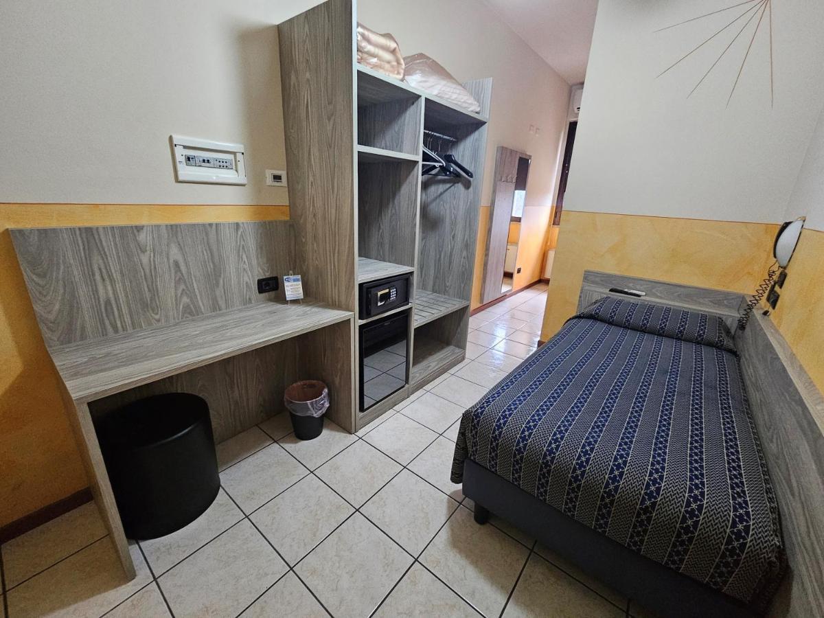 Hotel Euro Castegnato Εξωτερικό φωτογραφία